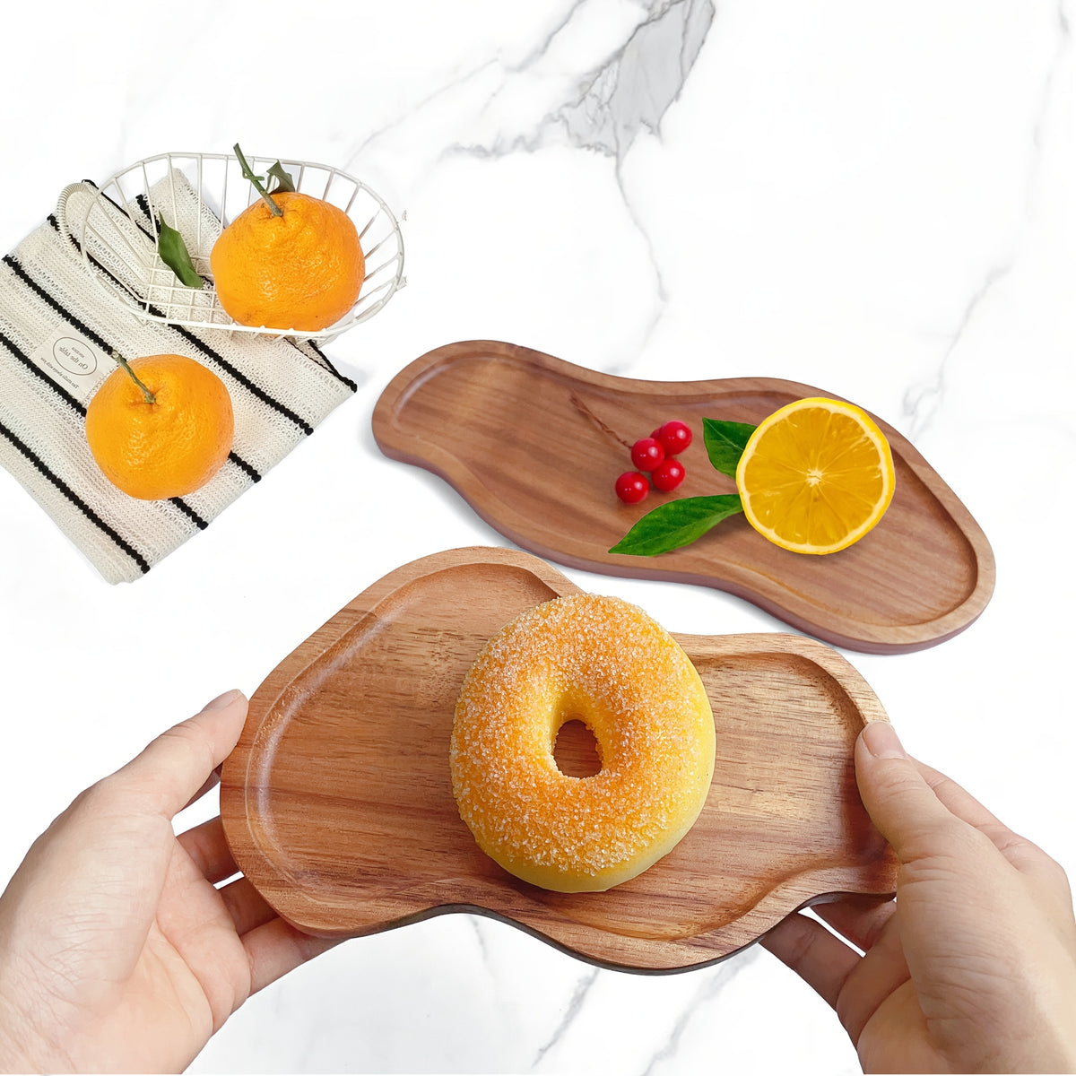 Plateau de petit-déjeuner en acacia pour service et plateau
