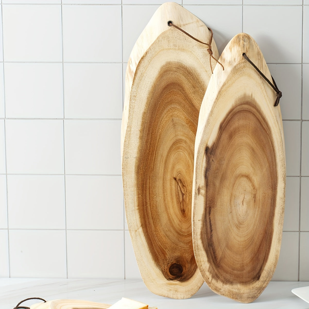 Planche à découper en acacia — modèle 4