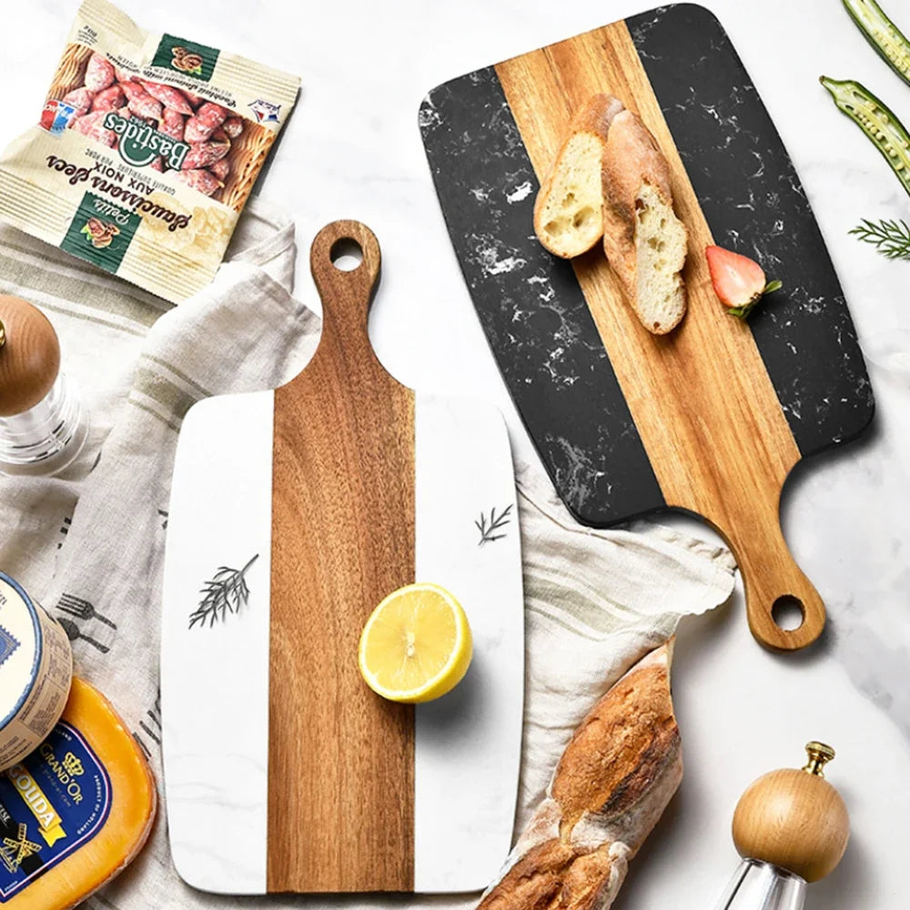 Planche à découper en bois noire
