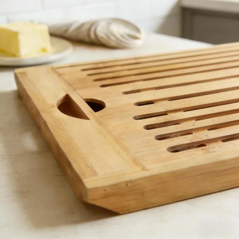 Planche à découper en bambou avec bac — 34 x 22 cm