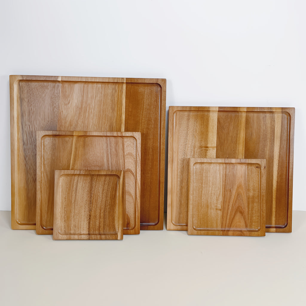 Plateau de petit-déjeuner en bois — 30 x 30 cm